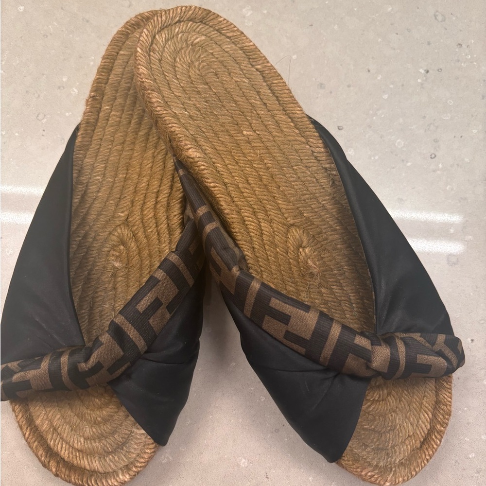 Fendi women’s size 10 slides